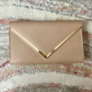 Aldo Clutch